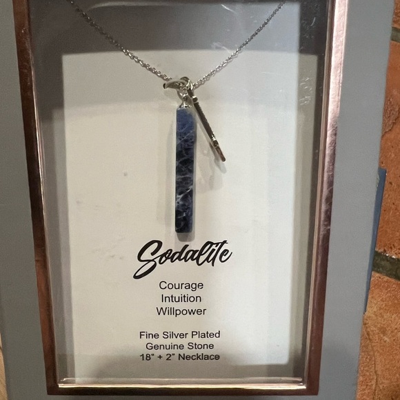 Necklaces - Picture 3 of 8